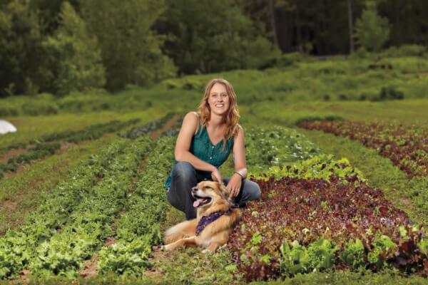 Growing Perennial Foods: A Field Guide to Raising Resilient Herbs, Fruits and Vegetables — by Acadia Tucker